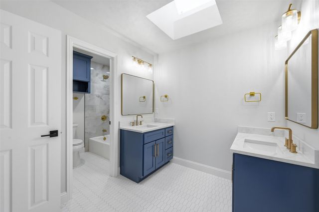 2304 Woodmoor Lane, Colleyville, TX 76034