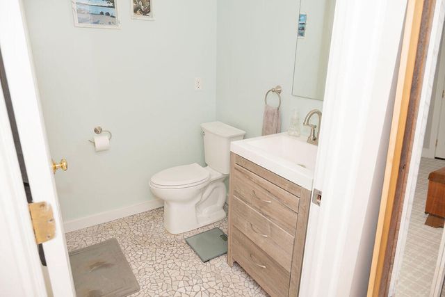 33315 Shiawassee Street, Farmington, MI 48336