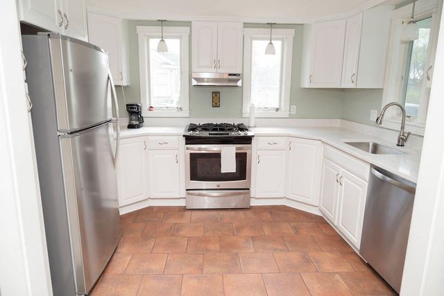 33315 Shiawassee Street, Farmington, MI 48336