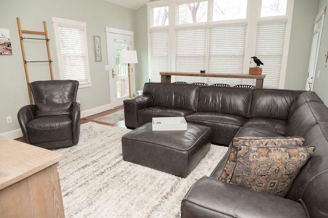 33315 Shiawassee Street, Farmington, MI 48336