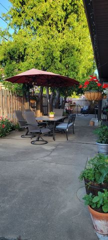 105 King Lane, Des Plaines, IL 60016