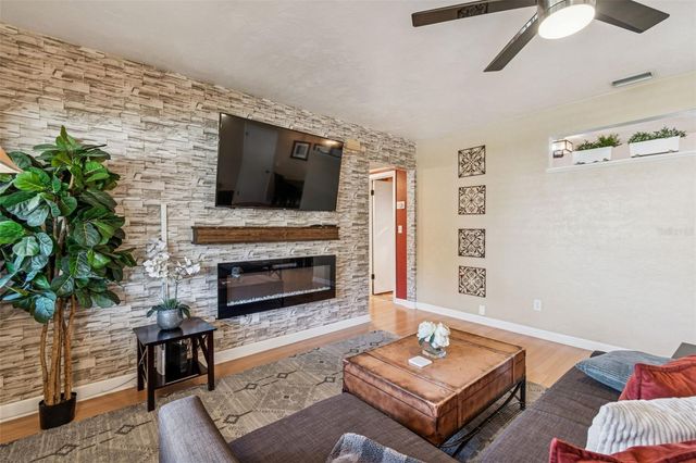 614 12TH STREET NW, Largo, FL 33770