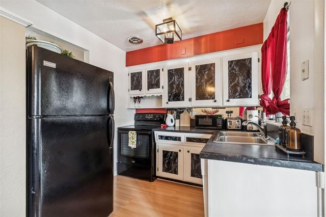 614 12TH STREET NW, Largo, FL 33770