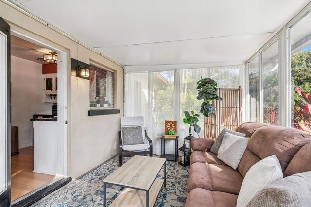 614 12TH STREET NW, Largo, FL 33770