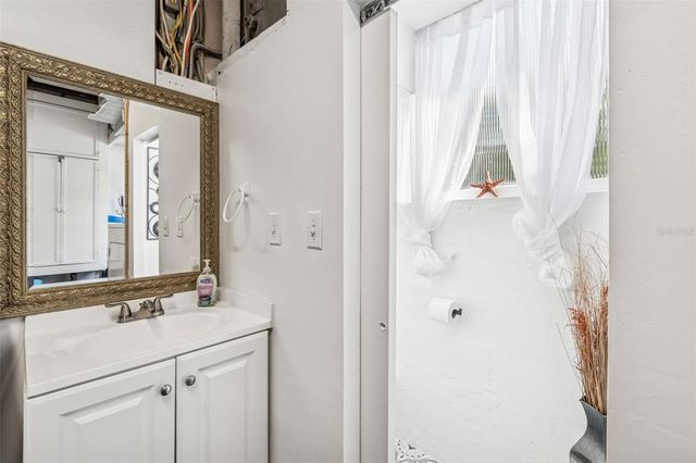 614 12TH STREET NW, Largo, FL 33770