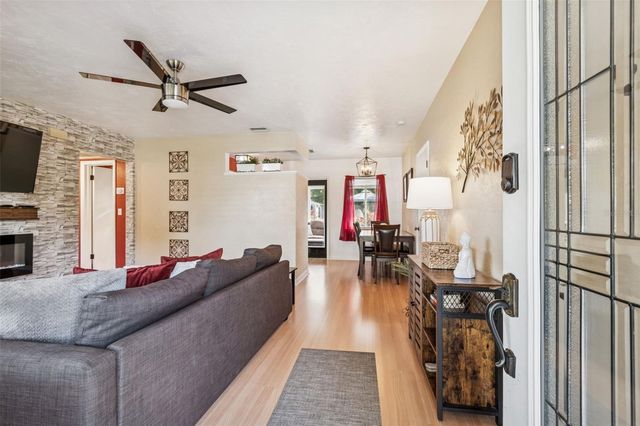 614 12TH STREET NW, Largo, FL 33770