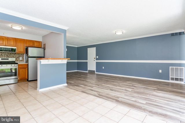 1826 METZEROTT RD #B5, Hyattsville, MD 20783