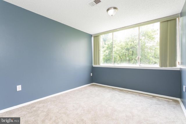 1826 METZEROTT RD #B5, Hyattsville, MD 20783