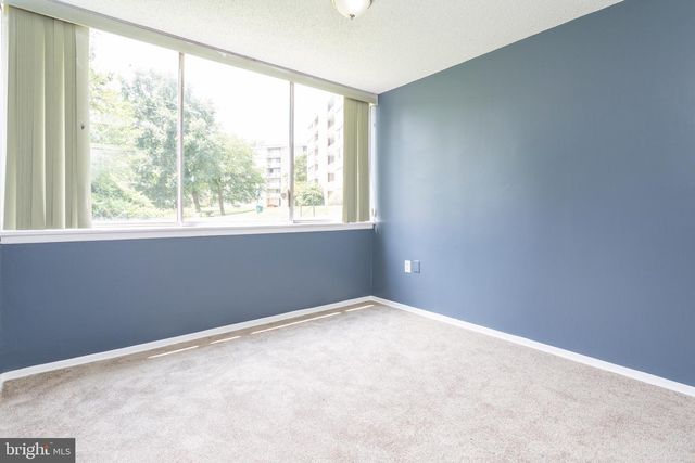 1826 METZEROTT RD #B5, Hyattsville, MD 20783