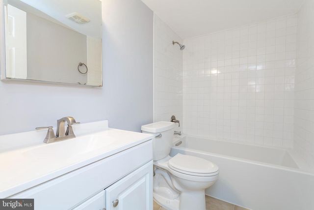 1826 METZEROTT RD #B5, Hyattsville, MD 20783