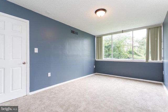 1826 METZEROTT RD #B5, Hyattsville, MD 20783