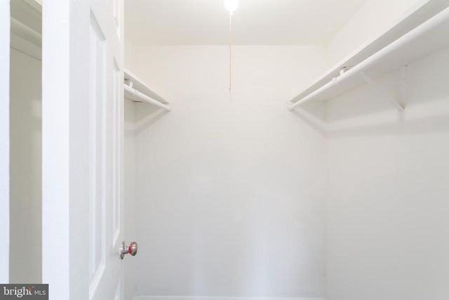 1826 METZEROTT RD #B5, Hyattsville, MD 20783