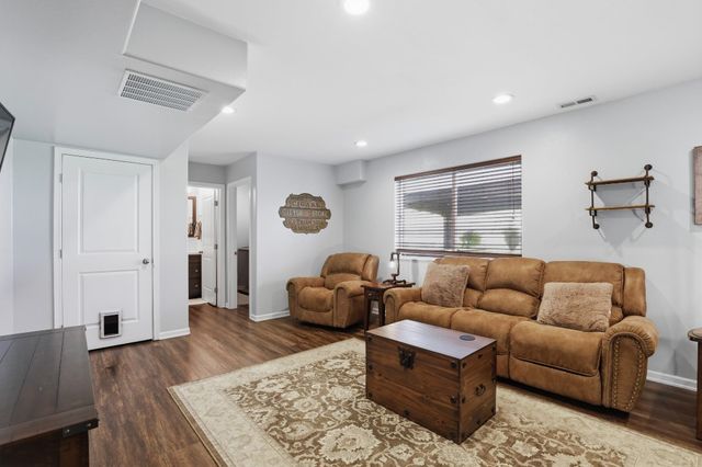 1027 S Virgil Ct, Greenacres, WA 99016