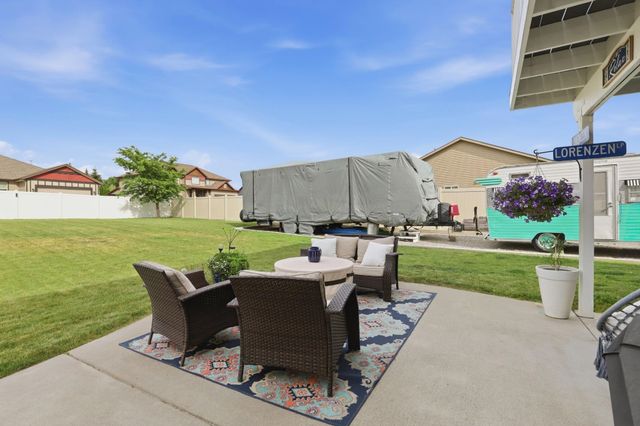 1027 S Virgil Ct, Greenacres, WA 99016