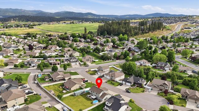 1027 S Virgil Ct, Greenacres, WA 99016