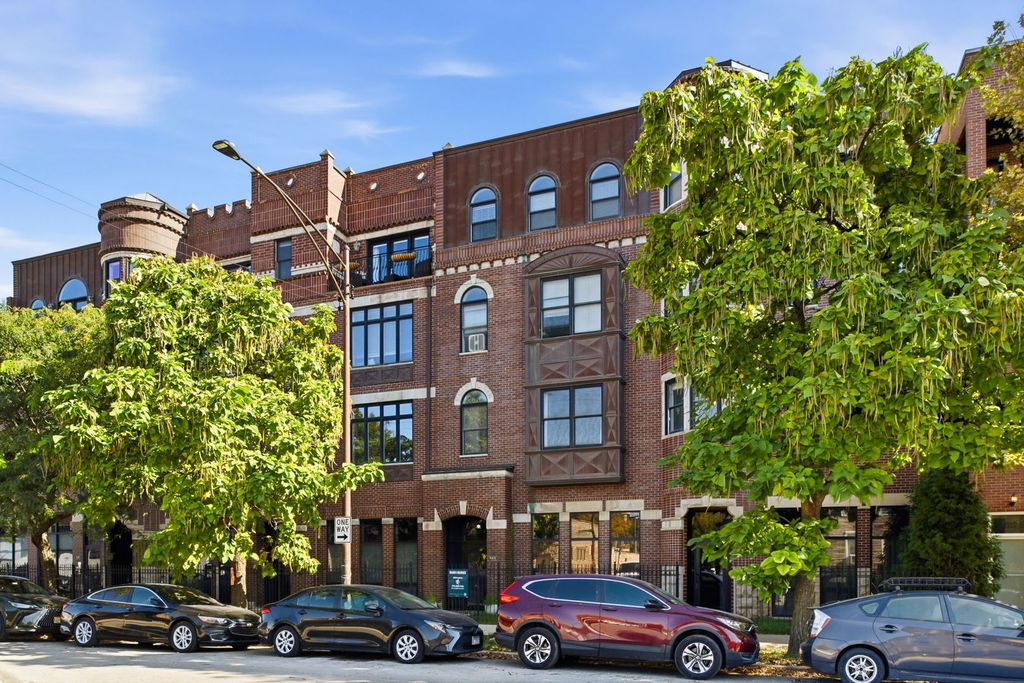 523 N Racine Avenue 4, Chicago, IL 60642 — exterior