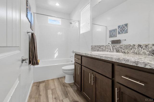 2515 Muscat Street, Hanford, CA 93230