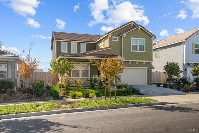 2515 Muscat Street, Hanford, CA 93230