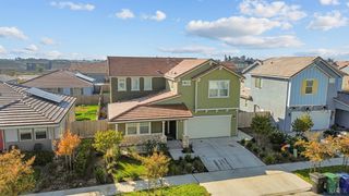 2515 Muscat Street, Hanford, CA 93230