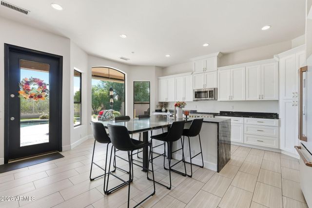 26627 N 46TH Place, Cave Creek, AZ 85331