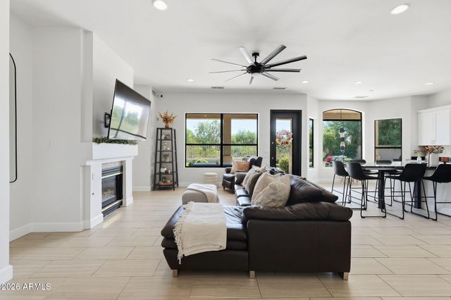 26627 N 46TH Place, Cave Creek, AZ 85331