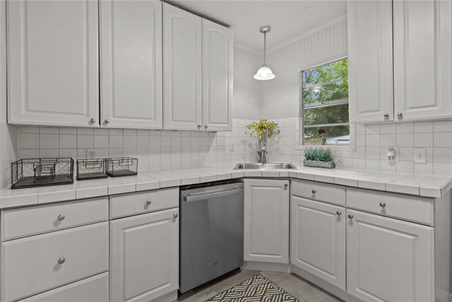 710 W HILL Street, Grand Saline, TX 75140