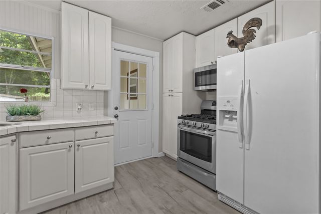 710 W HILL Street, Grand Saline, TX 75140