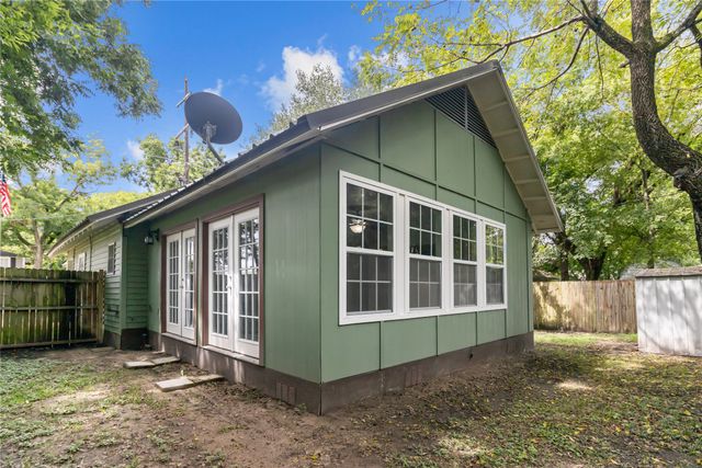 710 W HILL Street, Grand Saline, TX 75140
