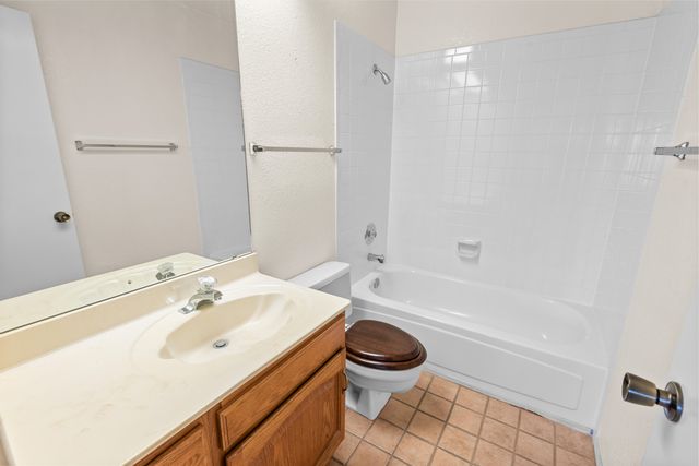 7604 Elderwood Drive NW, Albuquerque, NM 87120