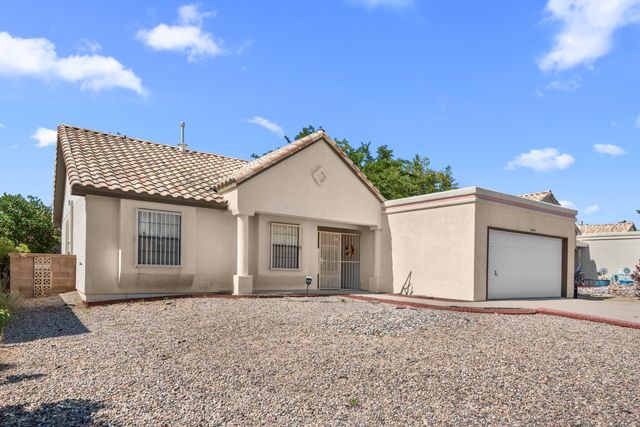 7604 Elderwood Drive NW, Albuquerque, NM 87120