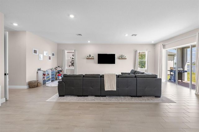 13573 MCMILLAN DRIVE, Orlando, FL 32827