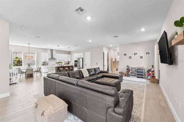 13573 MCMILLAN DRIVE, Orlando, FL 32827