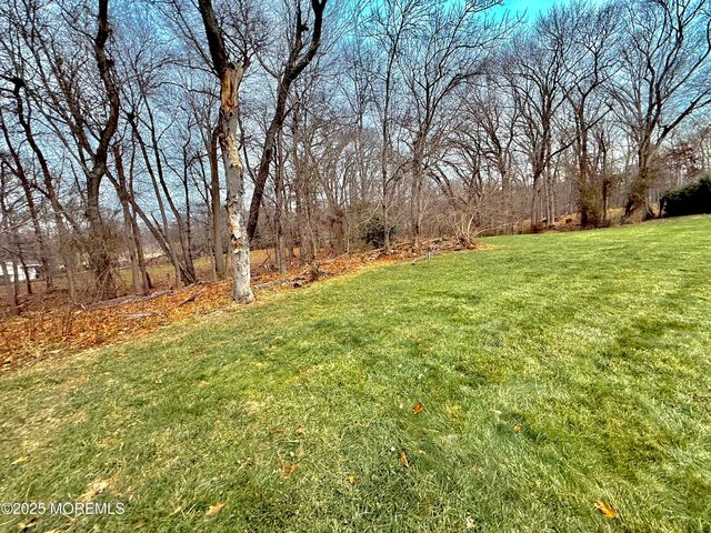 2 Lucas Lane, Millstone, NJ 08510