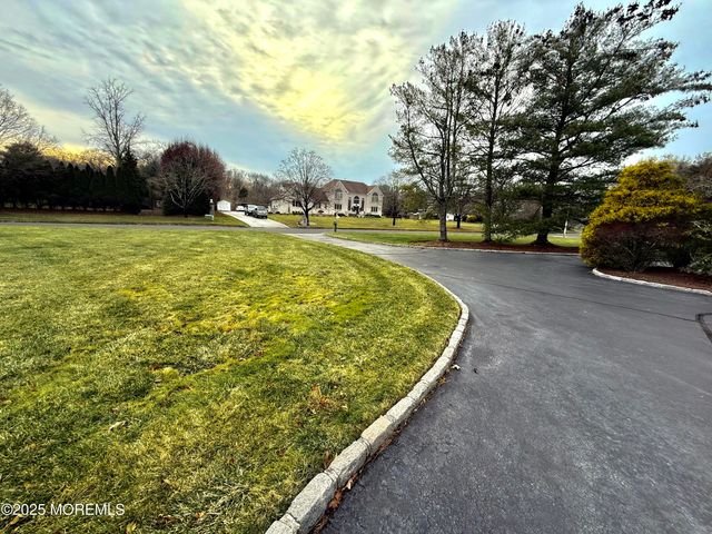 2 Lucas Lane, Millstone, NJ 08510