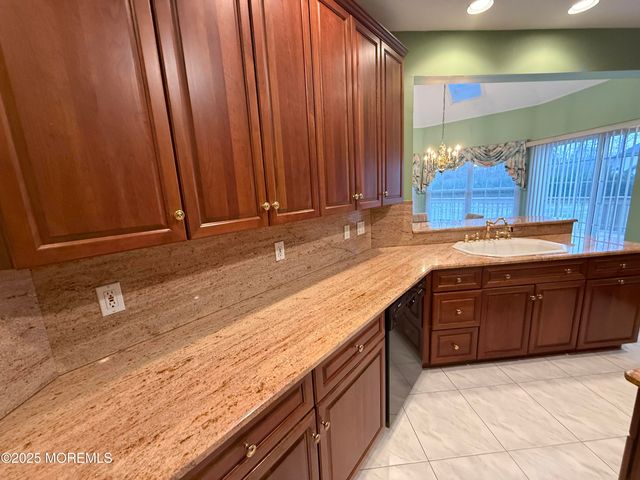 2 Lucas Lane, Millstone, NJ 08510