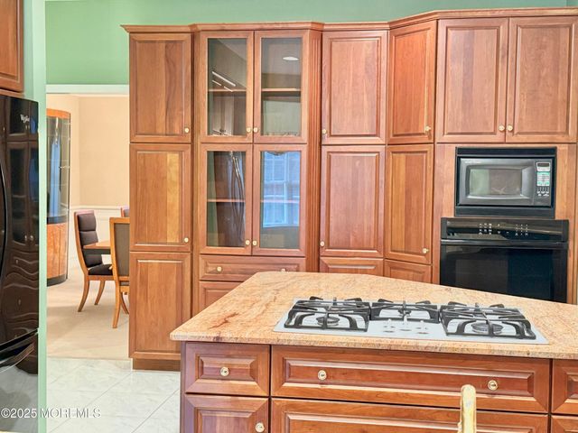 2 Lucas Lane, Millstone, NJ 08510