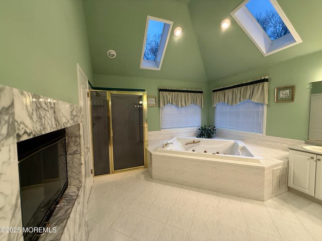 2 Lucas Lane, Millstone, NJ 08510