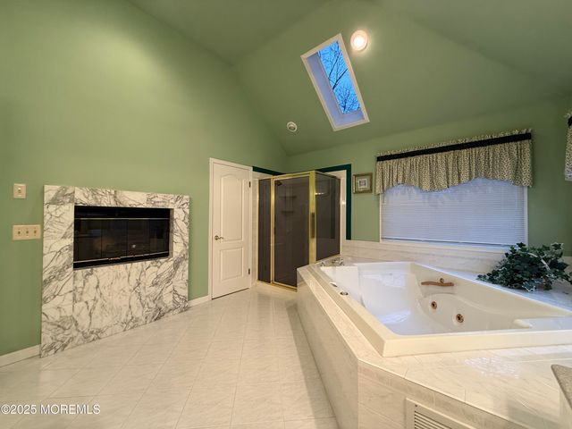 2 Lucas Lane, Millstone, NJ 08510