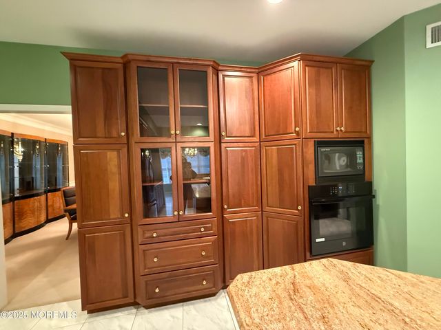 2 Lucas Lane, Millstone, NJ 08510