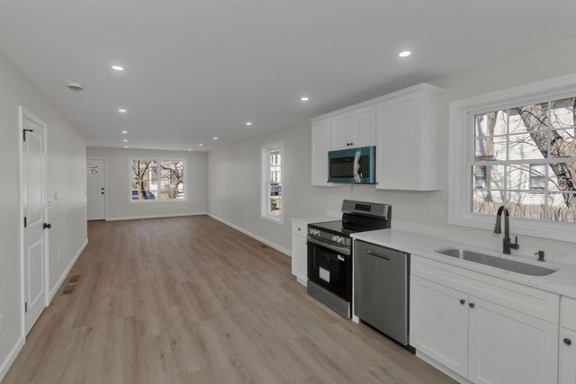 63-65 Euclid Ave, Springfield, MA 01108