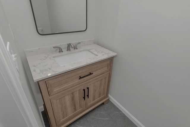 63-65 Euclid Ave, Springfield, MA 01108