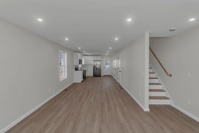 63-65 Euclid Ave, Springfield, MA 01108