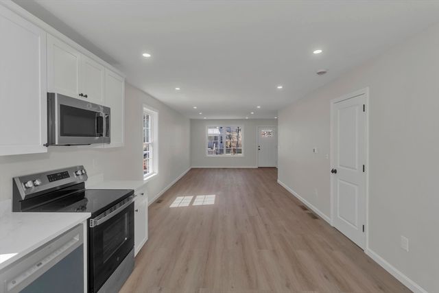 63-65 Euclid Ave, Springfield, MA 01108
