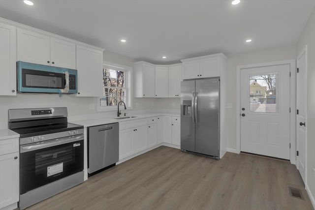 63-65 Euclid Ave, Springfield, MA 01108