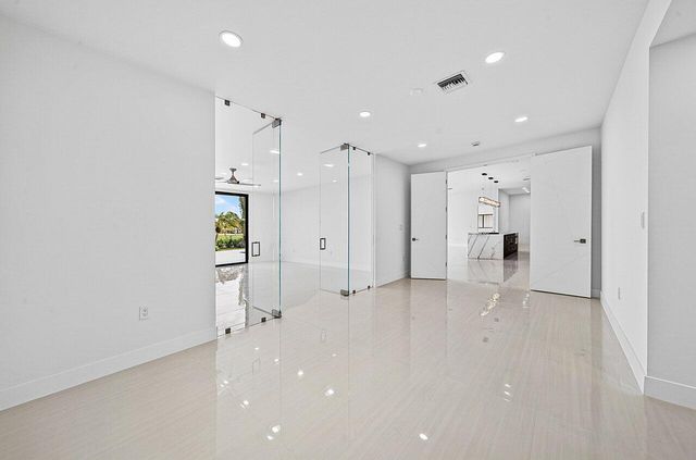 4887 Bocaire Boulevard, Boca Raton, FL 33487