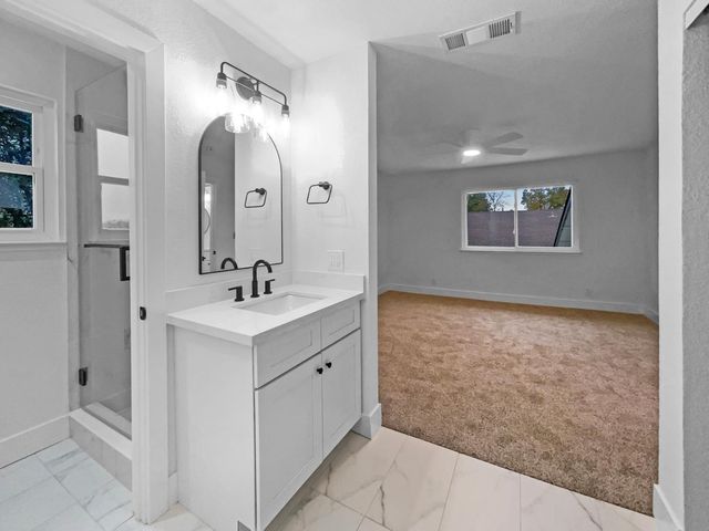 7952 Summerplace Dr, Citrus Heights, CA 95621