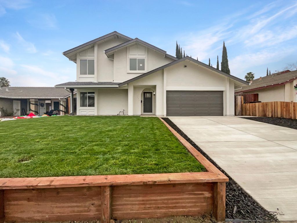 7952 Summerplace Dr, Citrus Heights, CA 95621