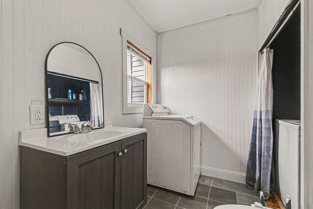 3667 Bradford Road, Ionia, MI 48846