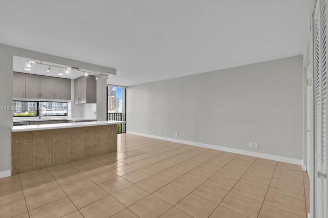 17021 N Bay Road 705, Sunny Isles Beach, FL 33160