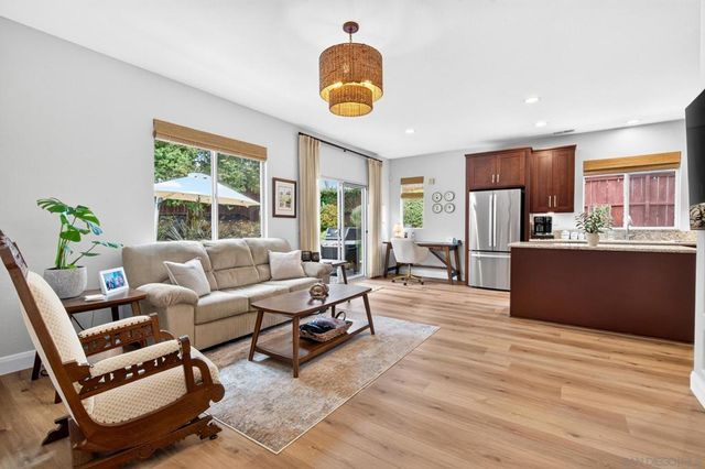 803 El Caballo, Oceanside, CA 92057